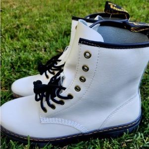 Dr Martens Zavala Combat Boot